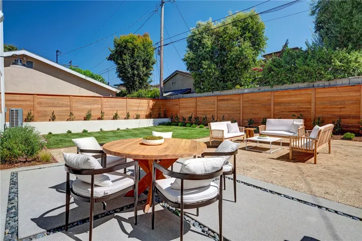2420 Sebald Avenue, Redondo Beach, California 90278