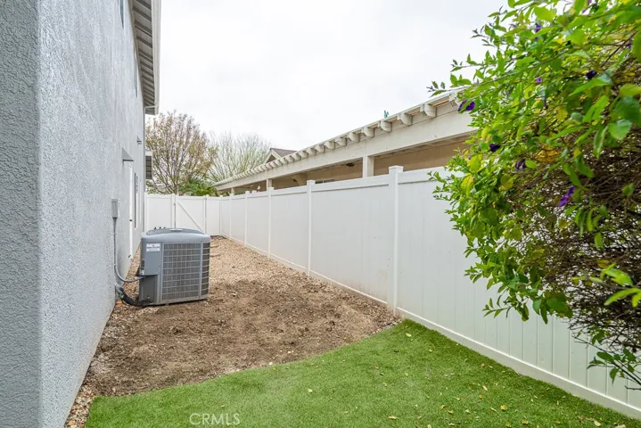 1386 Dusty Hill Road, Hemet, California 92545