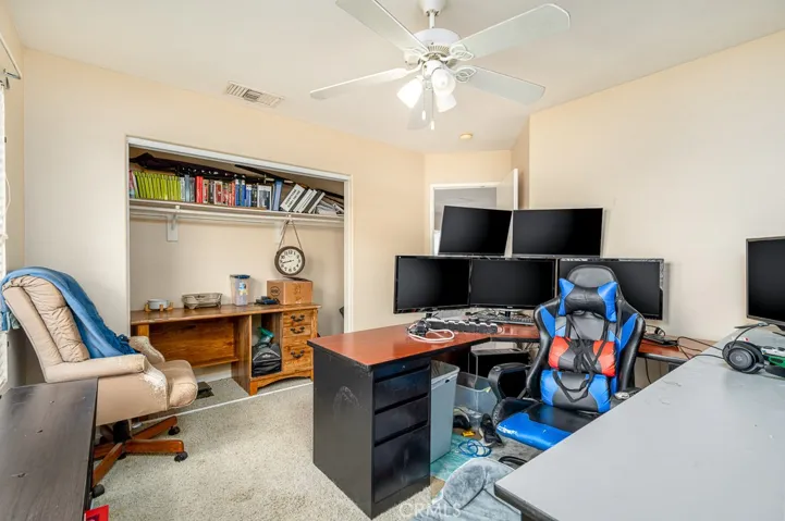 1386 Dusty Hill Road, Hemet, California 92545