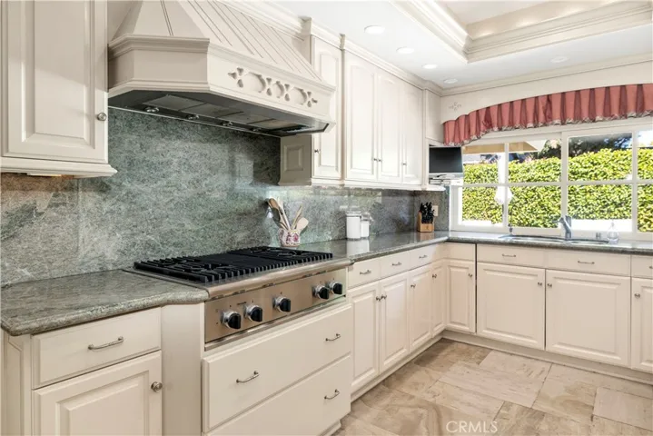 18951 Newton Avenue, Santa Ana, California 92705