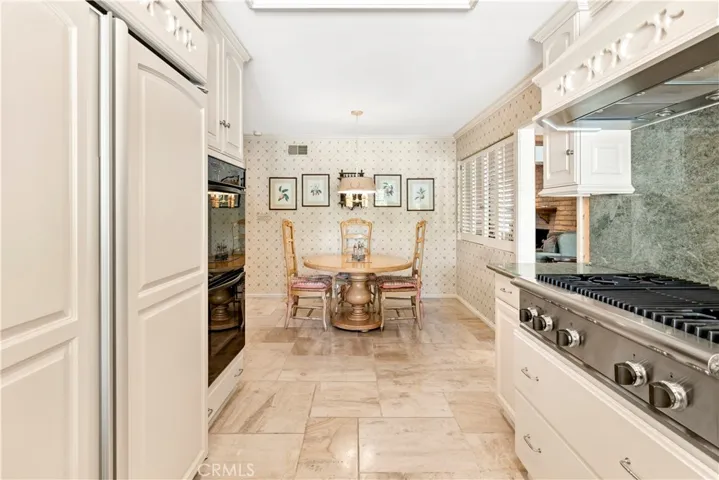 18951 Newton Avenue, Santa Ana, California 92705