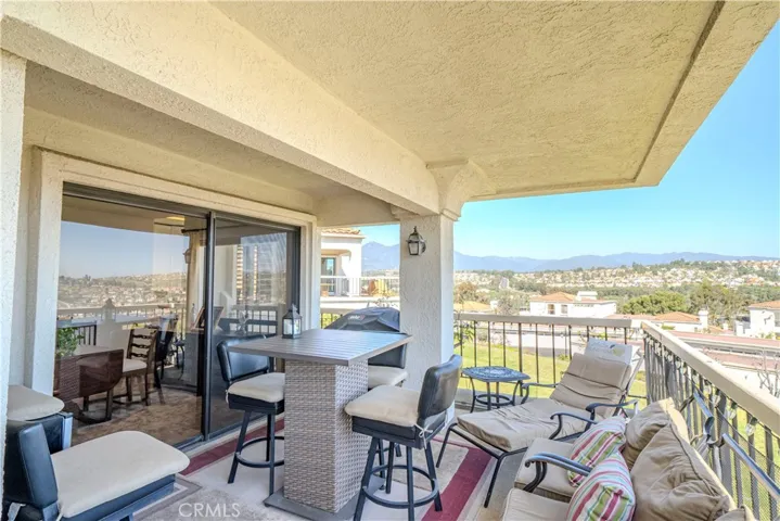 22384 Manacor 4, Mission Viejo, California 92692