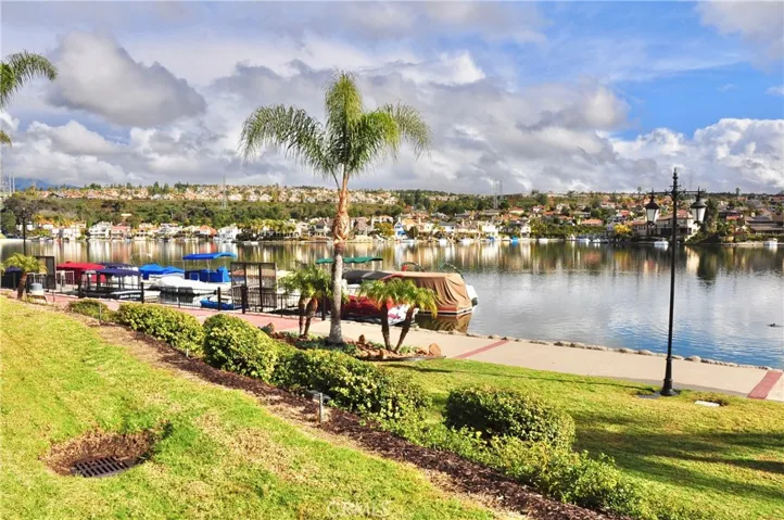 22384 Manacor 4, Mission Viejo, California 92692