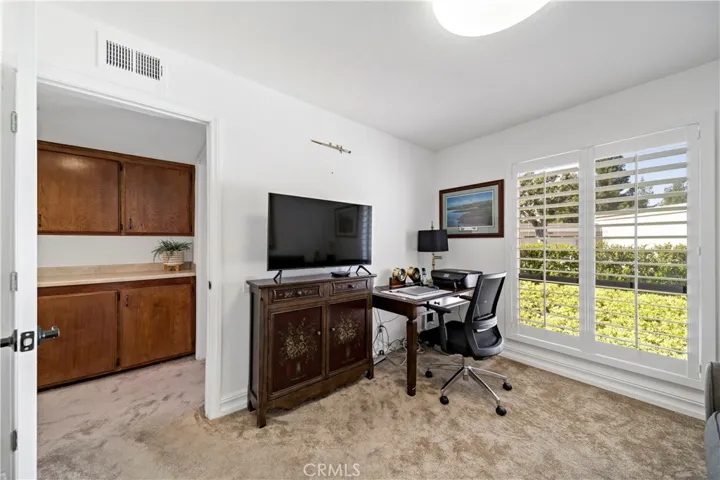 22384 Manacor 4, Mission Viejo, California 92692
