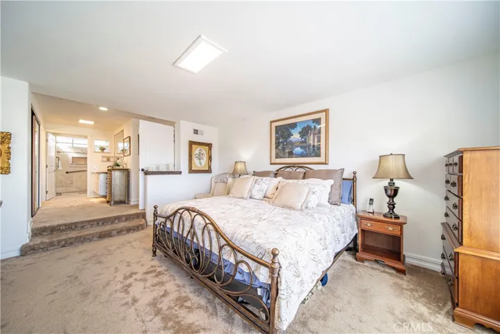 22384 Manacor 4, Mission Viejo, California 92692