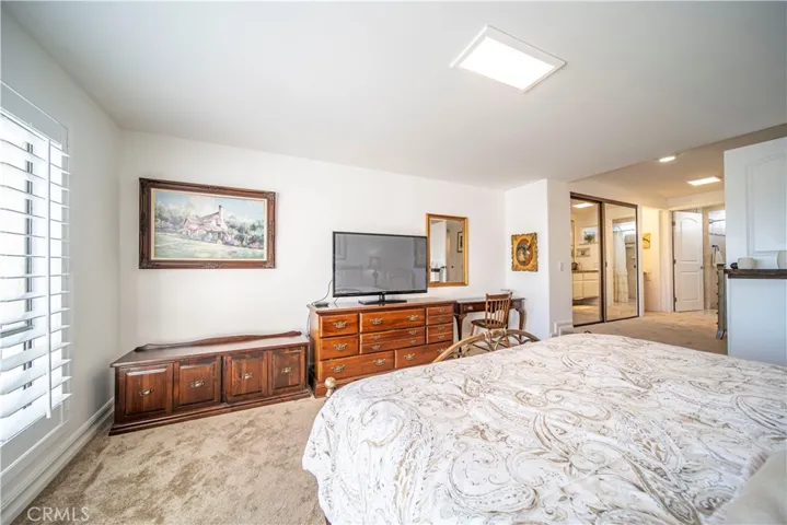 22384 Manacor 4, Mission Viejo, California 92692