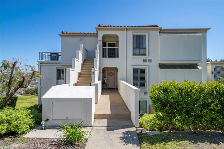 22384 Manacor 4, Mission Viejo, California 92692