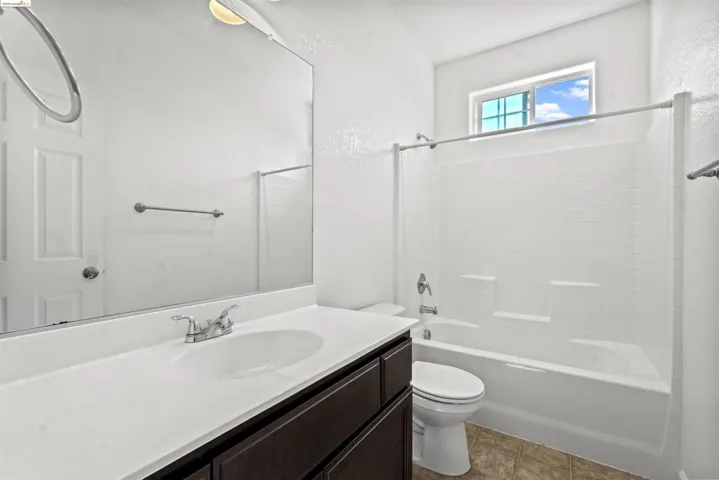 167 Lucca Dr, Newman, California 95360
