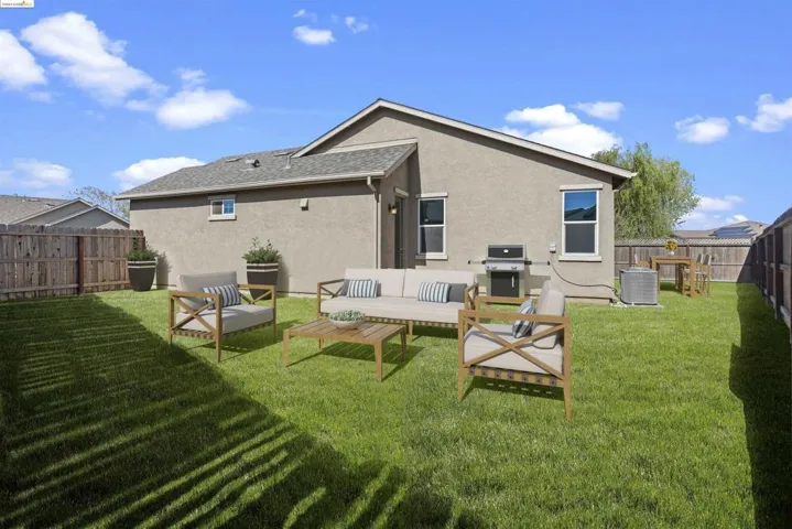 167 Lucca Dr, Newman, California 95360