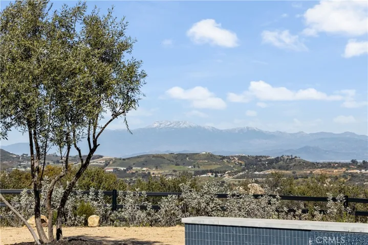 42157 Hacienda Drive, Murrieta, California 92562