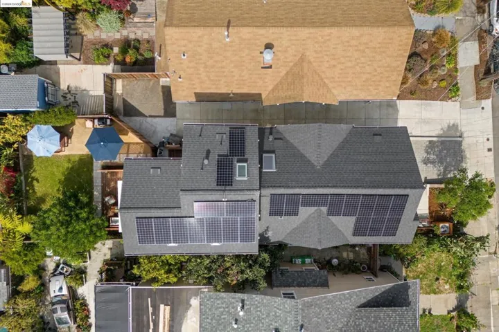 2711 12th Ave, Oakland, California 94606