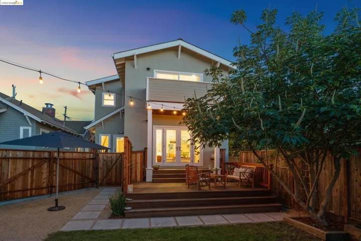 2711 12th Ave, Oakland, California 94606