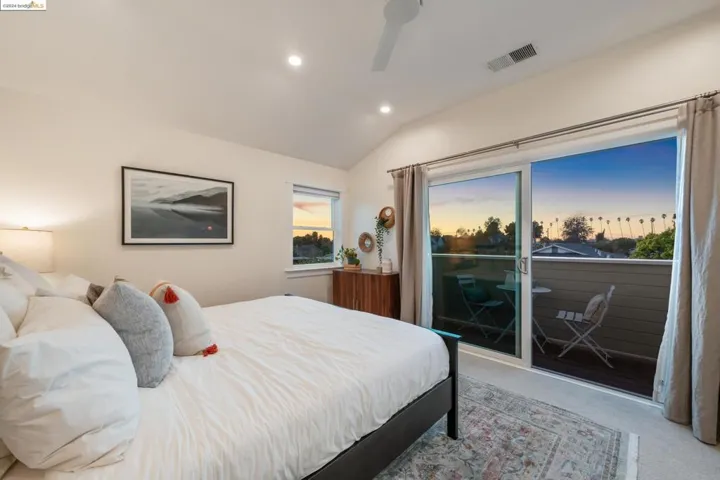 2711 12th Ave, Oakland, California 94606