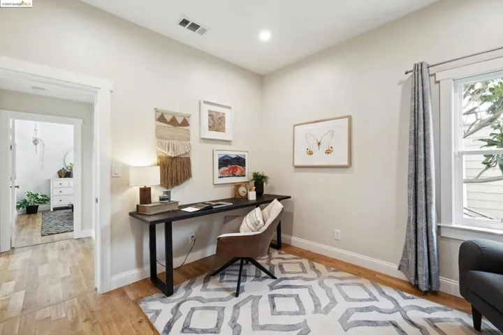 2711 12th Ave, Oakland, California 94606