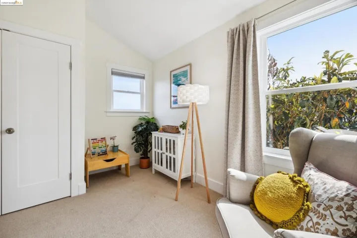 2711 12th Ave, Oakland, California 94606