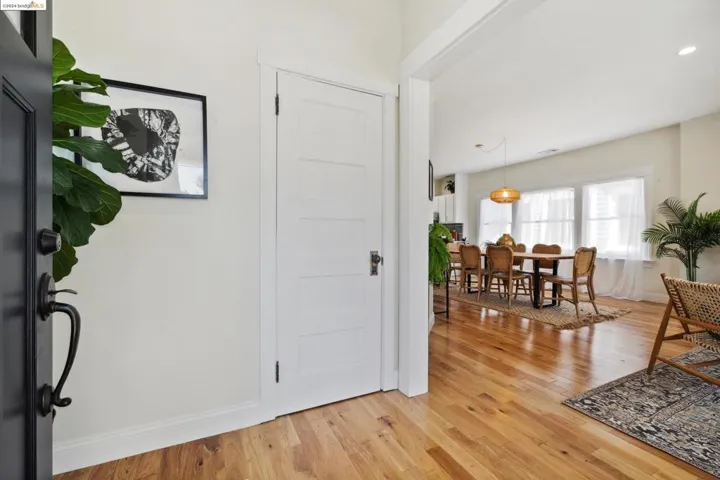 2711 12th Ave, Oakland, California 94606