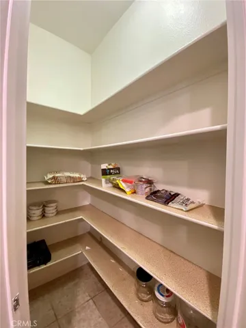 Kitchen pantry