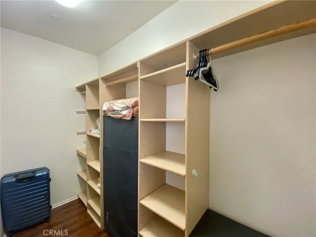 Walk-in closet