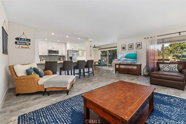 235 Avenida Lobeiro 117, San Clemente, California 92672