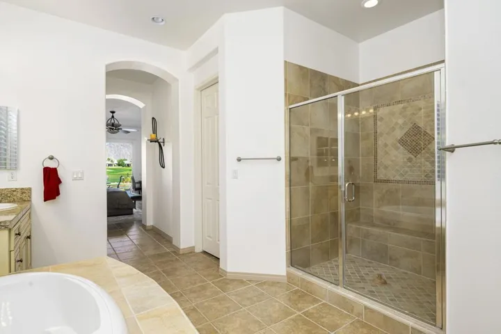 48-web-or-mls-JV_Seminole_OPMG_0424_048