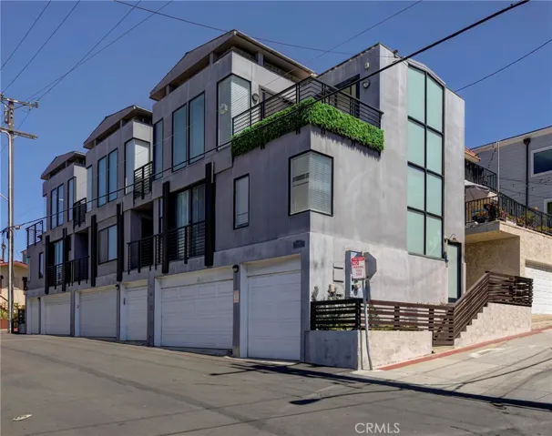 Welcome to 1140 Ocean Drive, Manhattan Beach 90266