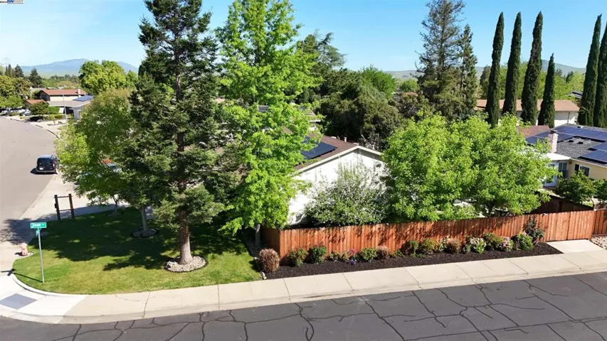 5296 Theresa Way, Livermore, California 94550-2341
