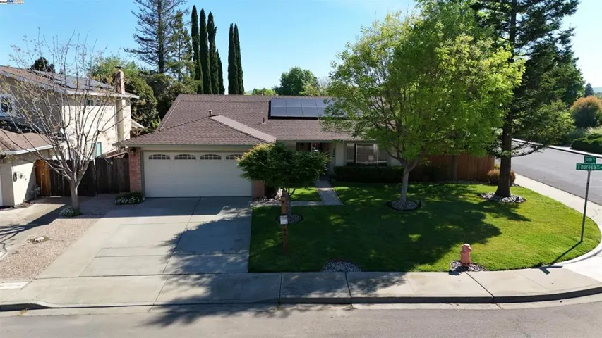 5296 Theresa Way, Livermore, California 94550-2341