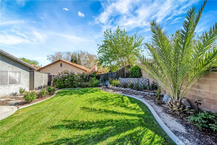 43015 22nd Street W, Lancaster, California 93536