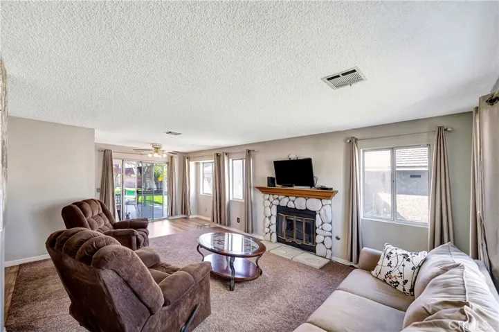 43015 22nd Street W, Lancaster, California 93536