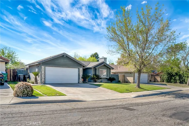 43015 22nd Street W, Lancaster, California 93536