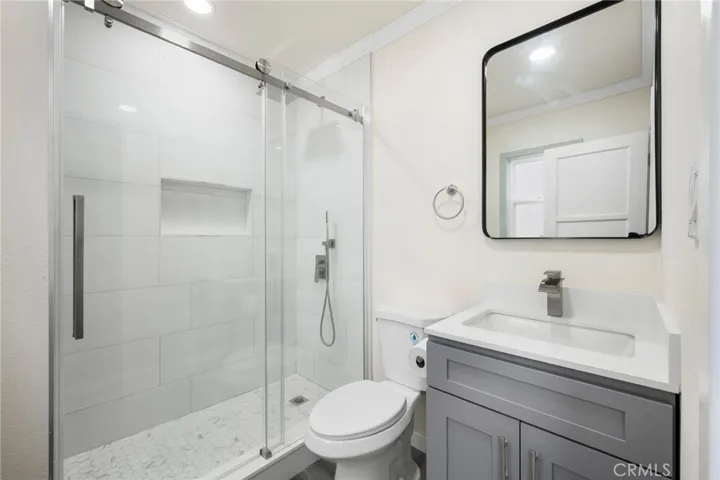 3024 Fairesta Street, La Crescenta, California 91214