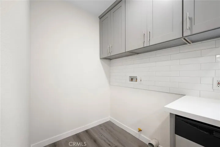 3024 Fairesta Street, La Crescenta, California 91214