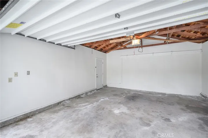 3024 Fairesta Street, La Crescenta, California 91214