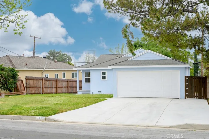 3024 Fairesta Street, La Crescenta, California 91214