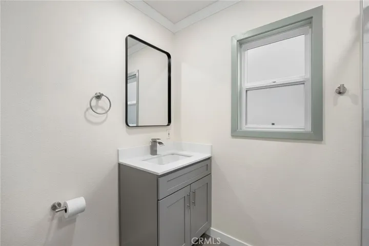 3024 Fairesta Street, La Crescenta, California 91214