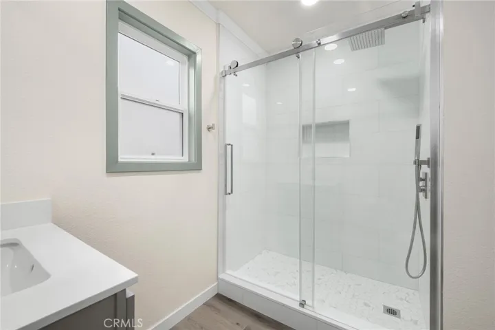 3024 Fairesta Street, La Crescenta, California 91214