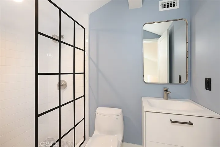 2207 Port Harwick Place, Newport Beach, California 92660