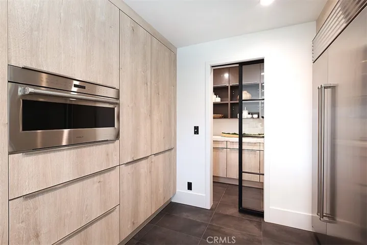 2207 Port Harwick Place, Newport Beach, California 92660