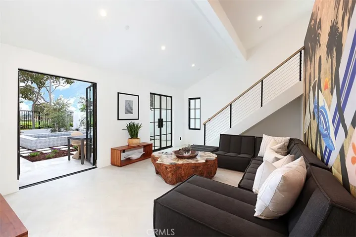2207 Port Harwick Place, Newport Beach, California 92660