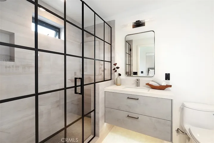 2207 Port Harwick Place, Newport Beach, California 92660