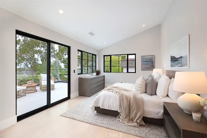 2207 Port Harwick Place, Newport Beach, California 92660