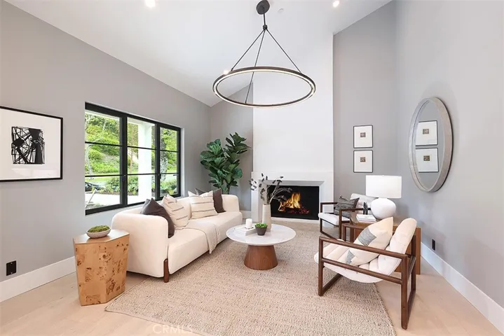 2207 Port Harwick Place, Newport Beach, California 92660