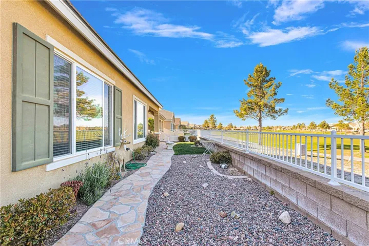 10275 Lakeshore Drive, Apple Valley, California 92308
