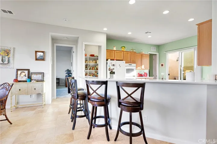 10275 Lakeshore Drive, Apple Valley, California 92308