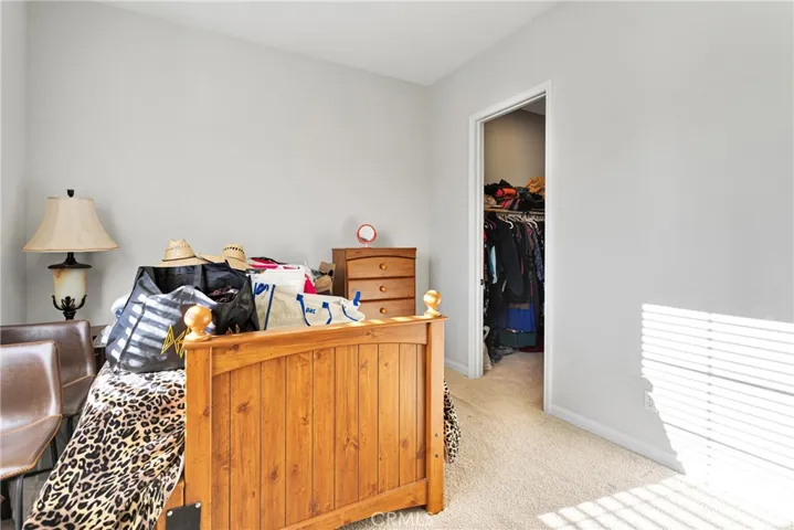 10275 Lakeshore Drive, Apple Valley, California 92308