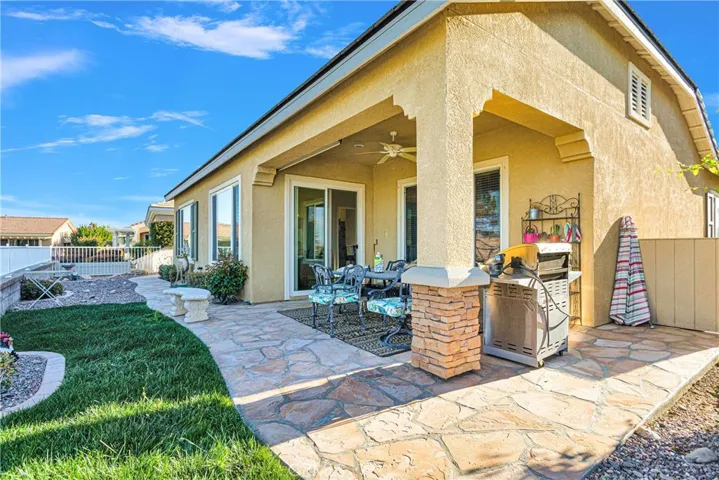 10275 Lakeshore Drive, Apple Valley, California 92308