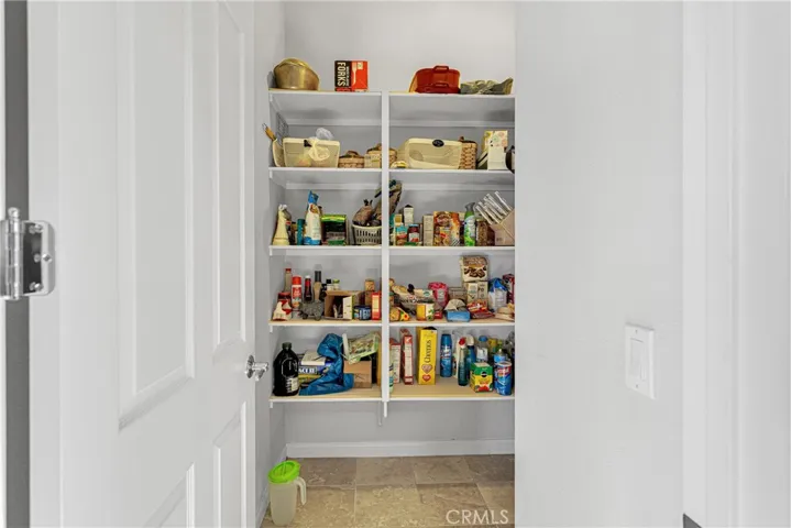 10275 Lakeshore Drive, Apple Valley, California 92308