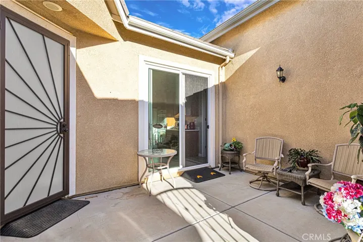 10275 Lakeshore Drive, Apple Valley, California 92308