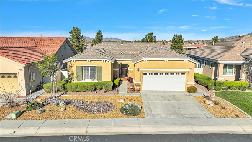 10275 Lakeshore Drive, Apple Valley, California 92308