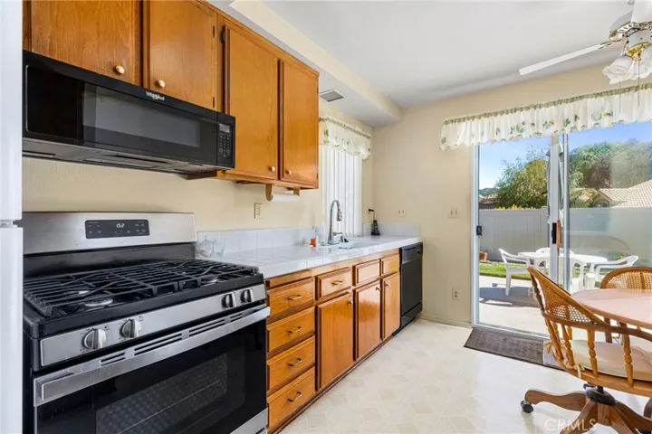 5218 Long Cove Road, Banning, California 92220